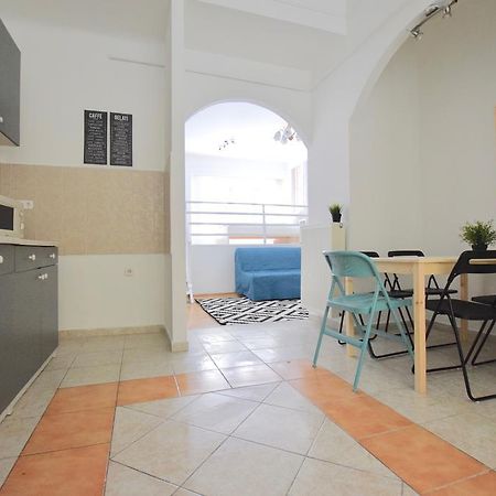 Budget Apartment By Hi5 - Akacfa 4 Budapest Luaran gambar