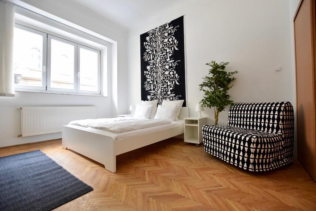 Budget Apartment By Hi5 - Akacfa 4 Budapest Luaran gambar