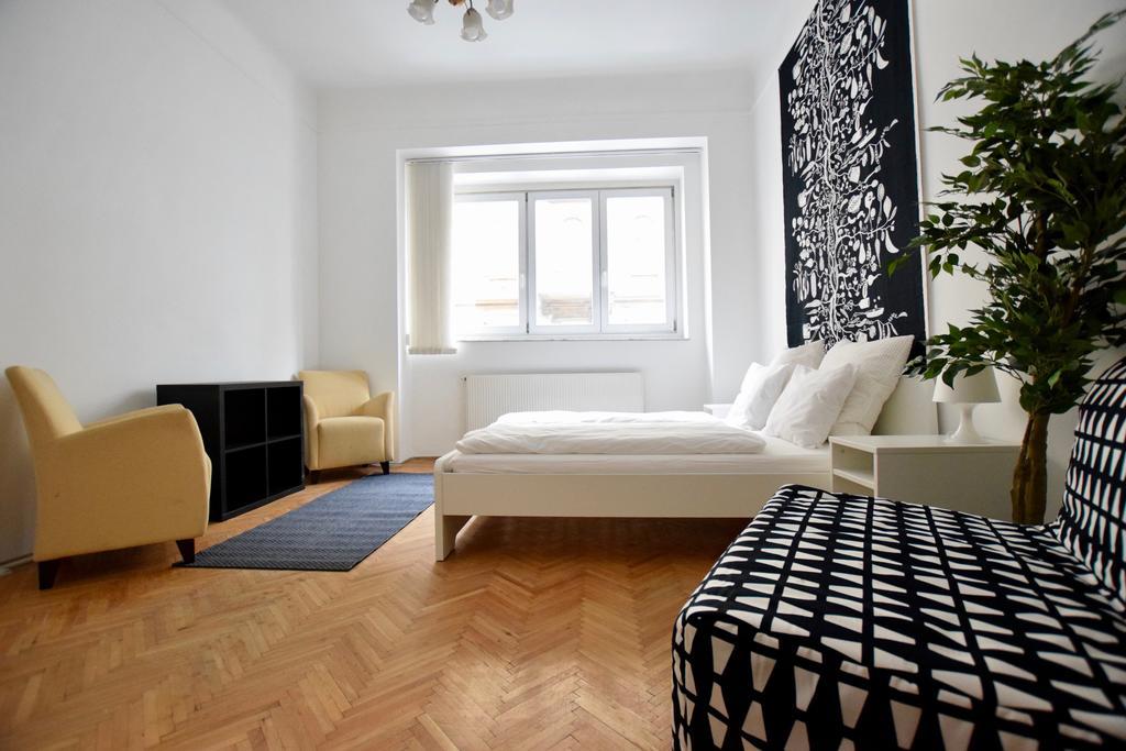 Budget Apartment By Hi5 - Akacfa 4 Budapest Luaran gambar