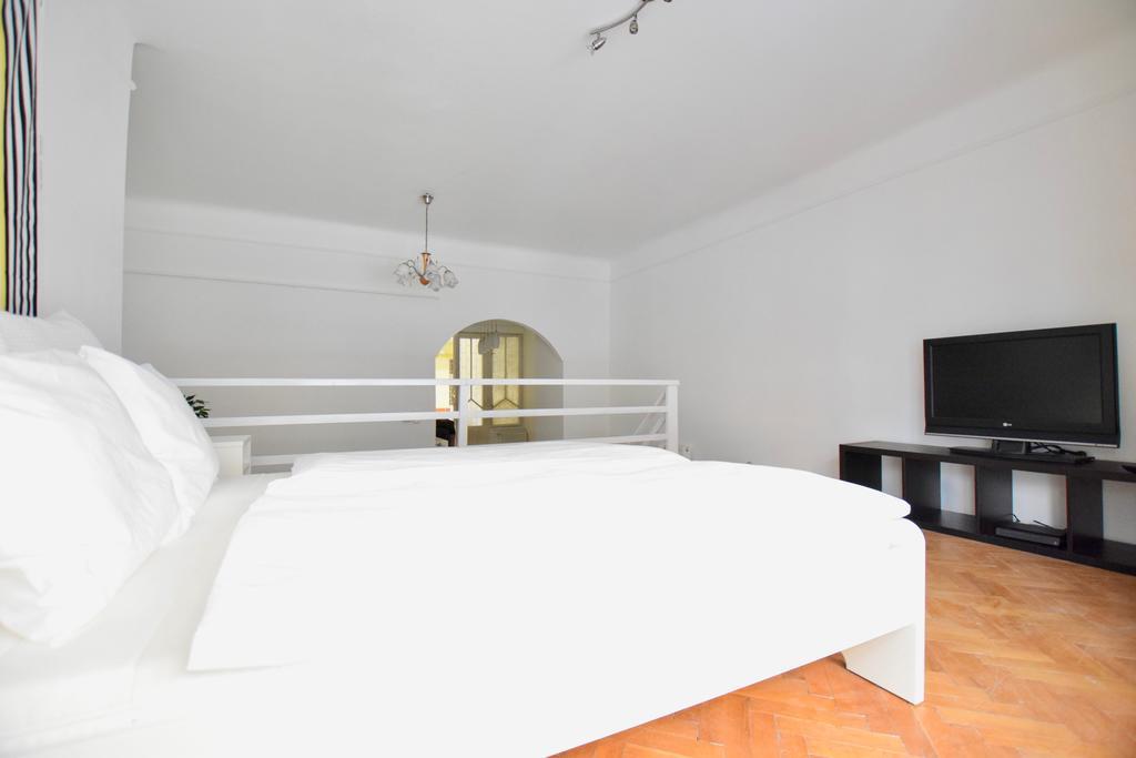 Budget Apartment By Hi5 - Akacfa 4 Budapest Luaran gambar