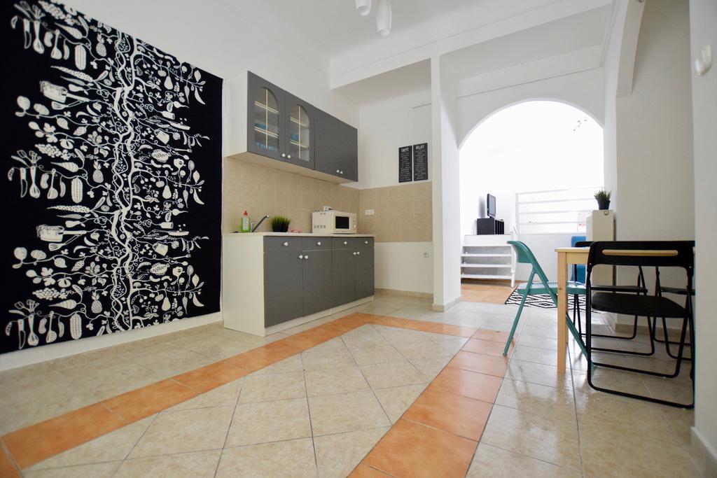 Budget Apartment By Hi5 - Akacfa 4 Budapest Luaran gambar